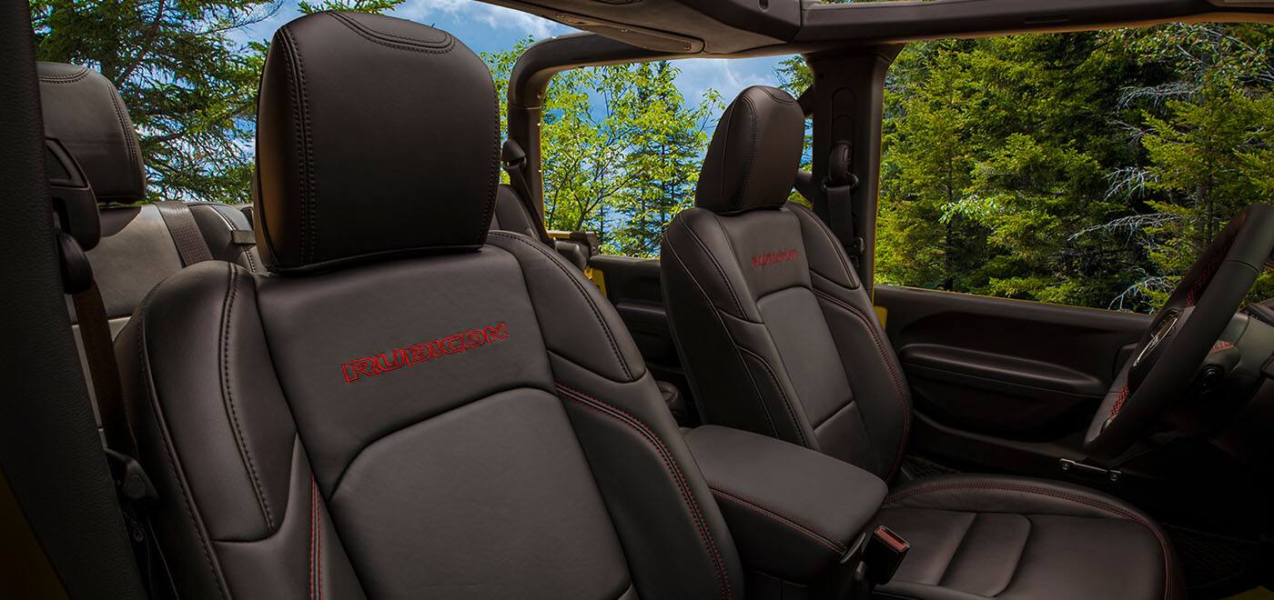 The front seats in a 2026 Jeep Gladiator Rubicon X.